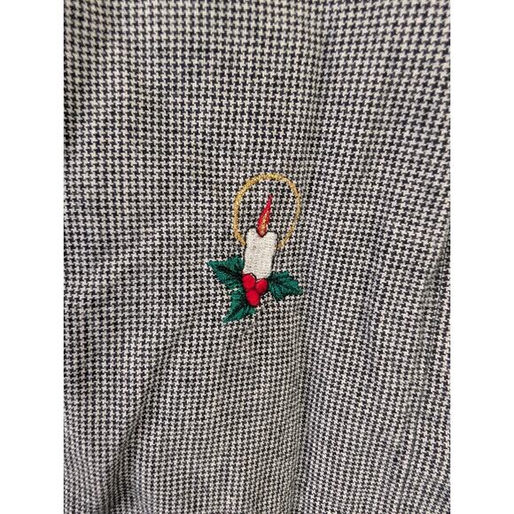 Casey & Max Women's Large L Embroidered Button Down Shirt Christmas Theme Gray - Picture 7 of 8